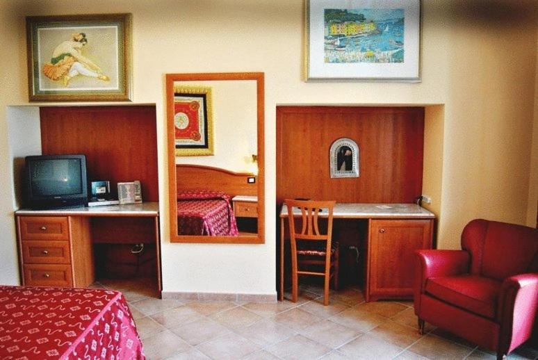 Hermitage Capua Hotel Zewnętrze zdjęcie